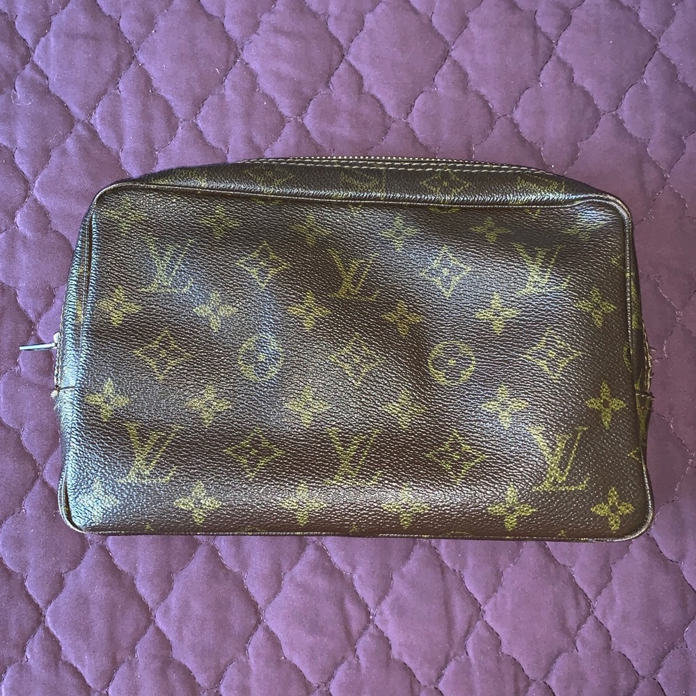 LV Cosmetic pouch